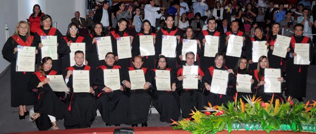 Graduados de la Facultad de Ciencias Humanas y Bellas Artes